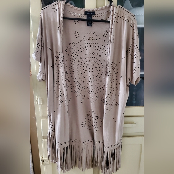 Joei and I fringe kimono - Picture 1 of 2